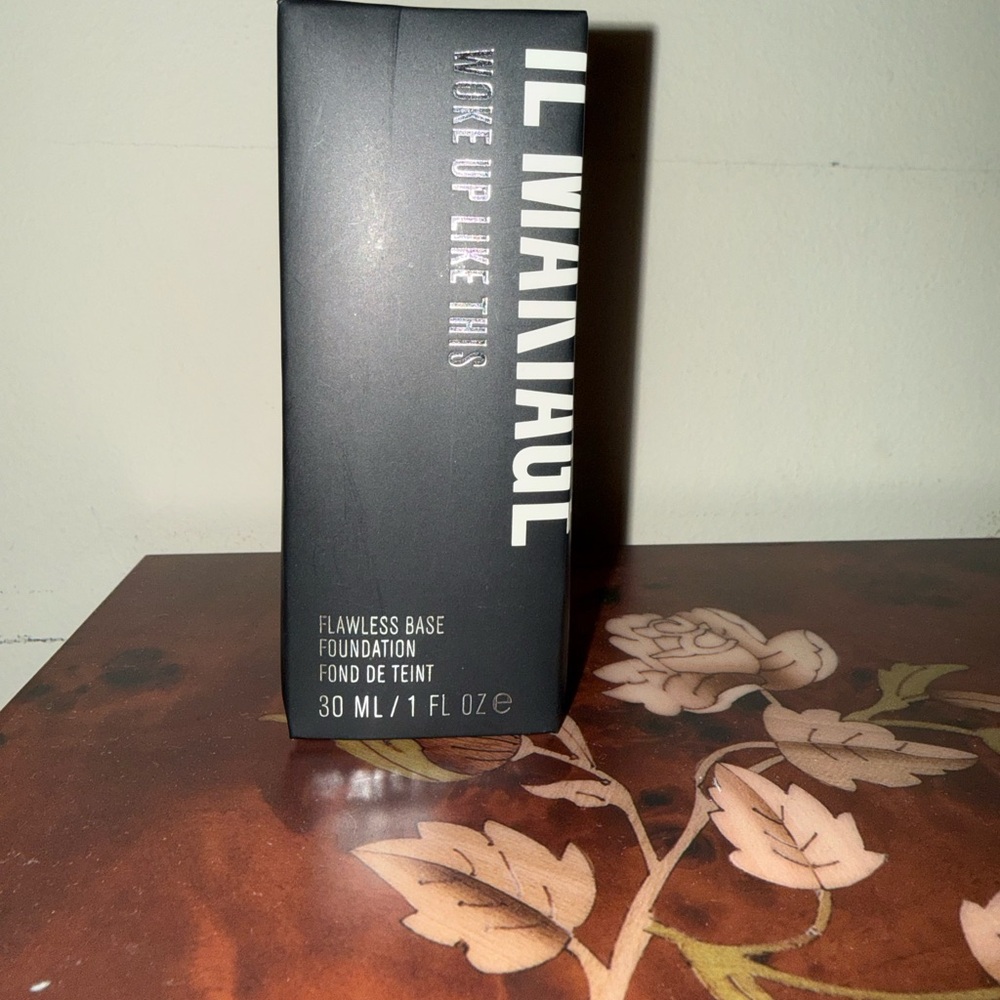 IL MAKIAGE Flawless Base Foundation - Black